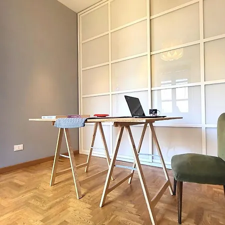 Pisani 19 דירה *