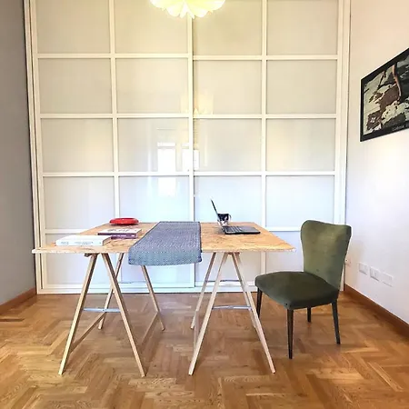 Pisani 19 דירה *